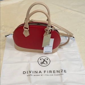 💍🎉 Host Pick 🎉 Divina Firenze Leather Soul Bag Leather Red